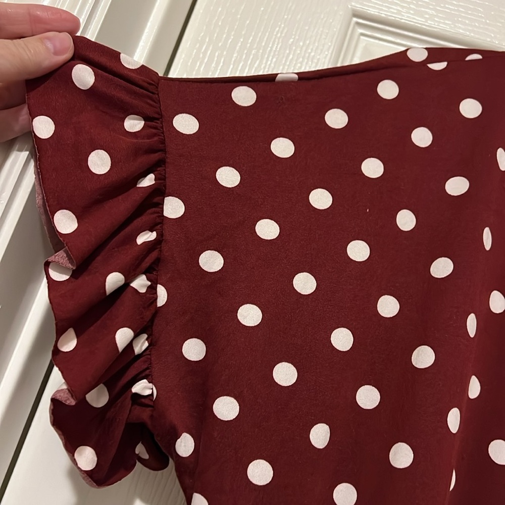 NWOT Women’s SS Polka Dot Top - Picture 6 of 8